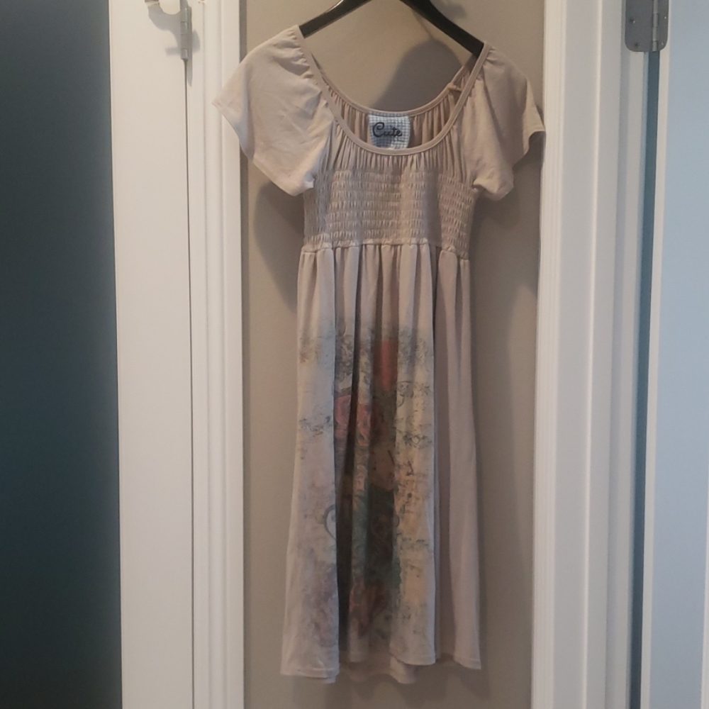 Dress Size M, light gray